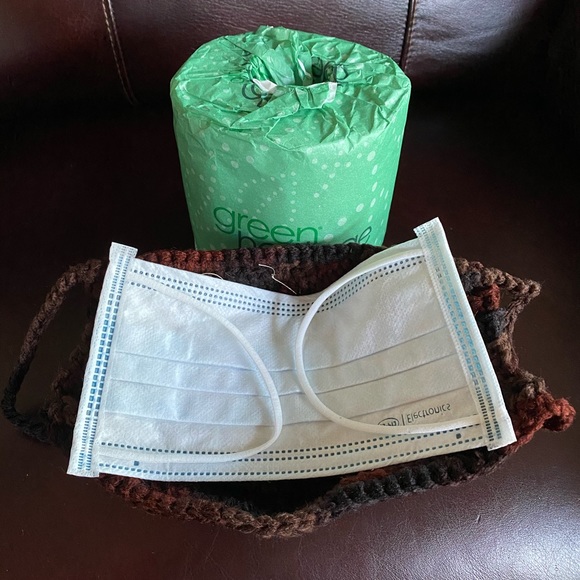 Decorative Hand-Knitted Mask - Picture 5 of 11